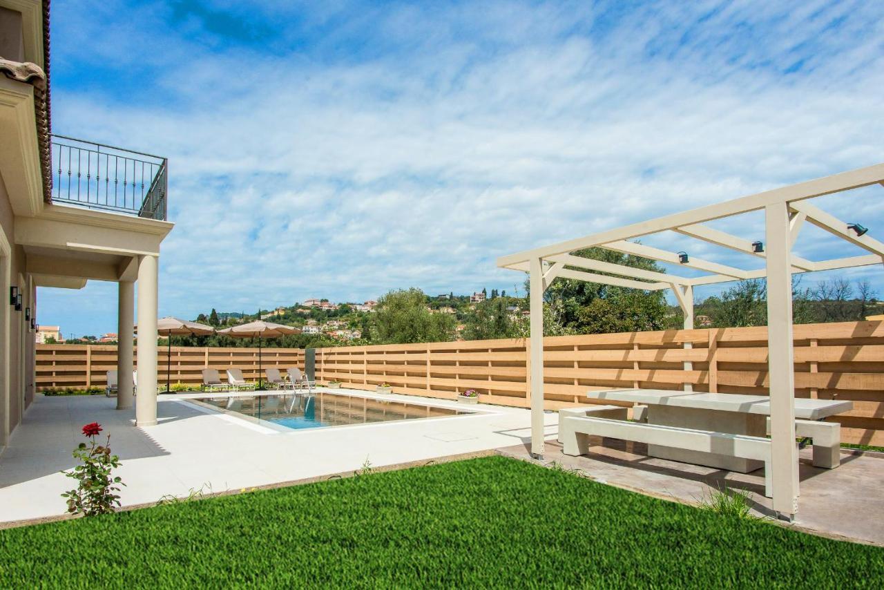 Luxury Villa Chrisi Svoronata Exterior foto